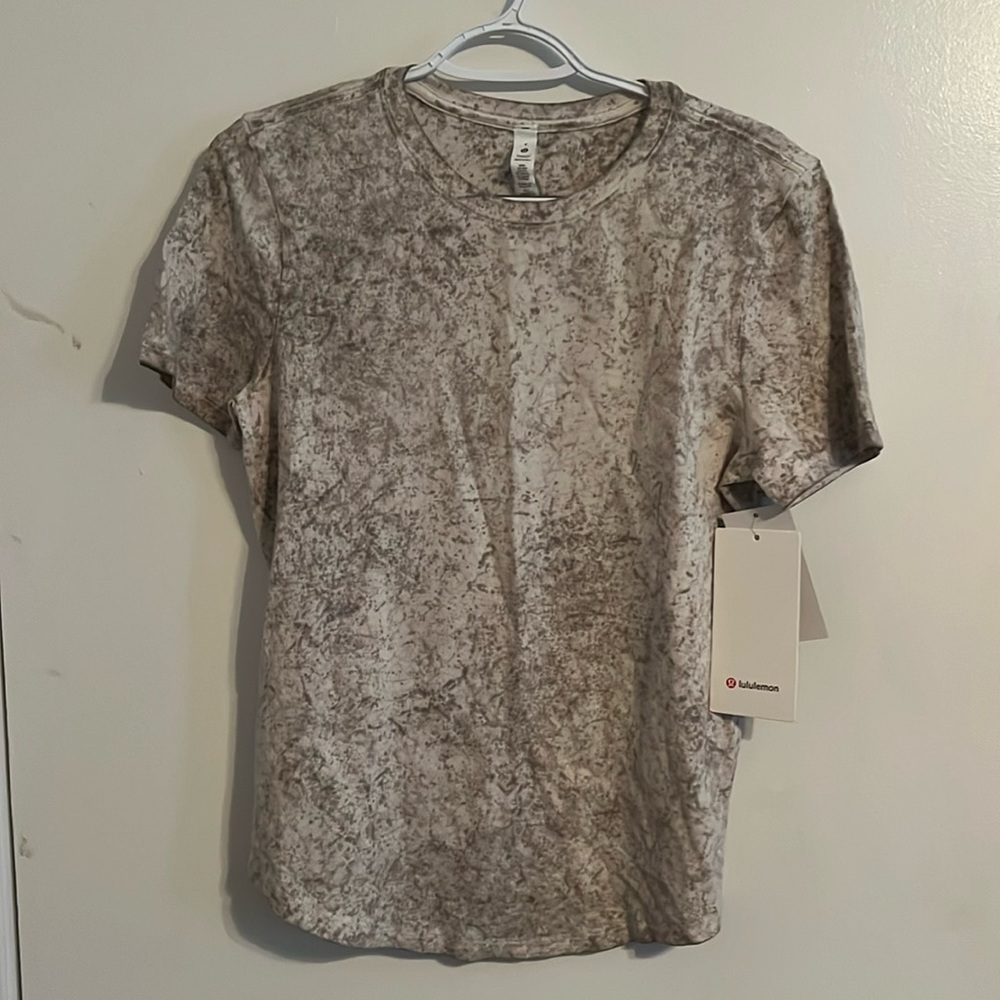 NWT Lululemon Shirt speckled